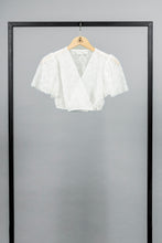 Lade das Bild in den Galerie-Viewer, Dirndlbluse Fia
