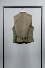 Lade das Bild in den Galerie-Viewer, Gilet Chuck
