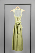 Lade das Bild in den Galerie-Viewer, Dirndl Monika
